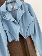Cargar imagen en el visor de la galería, Cropped Denim Jacket
