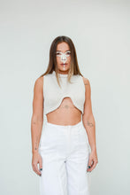 Cargar imagen en el visor de la galería, Neoprene Crop Creme
